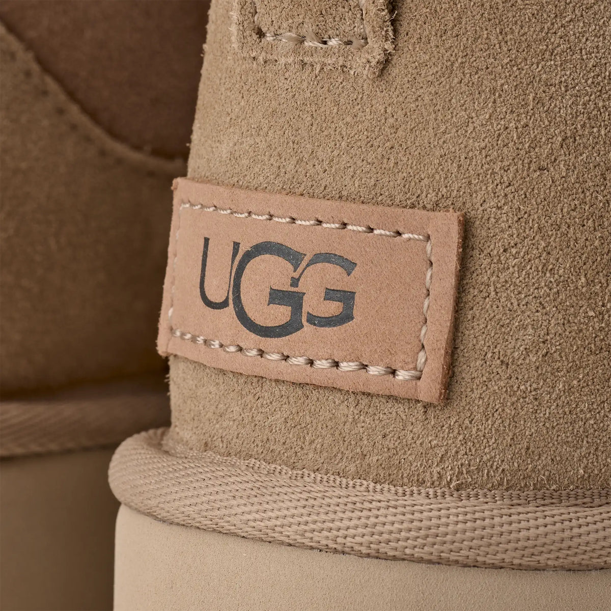 UGG Botte Classic Ultra Mini Sand